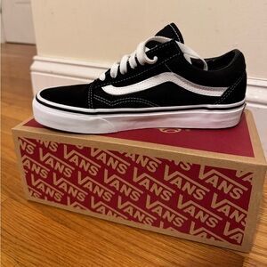 Vans Classic Black and White Low-Tops